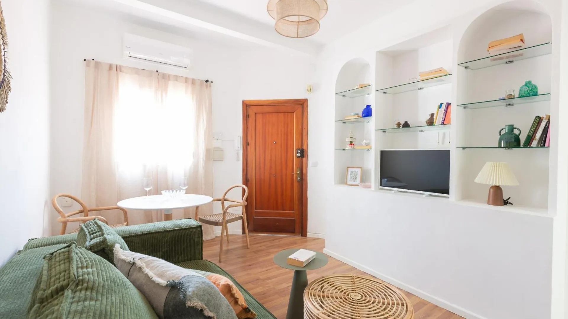 Mirador De Picasso: Central Apartment With Large Terrace Malaga 0*,  Spain