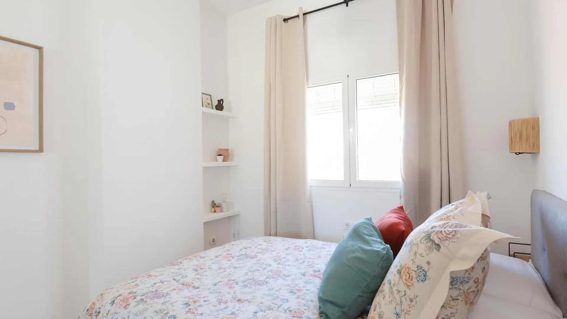 Mirador De Picasso: Central Apartment With Large Terrace Malaga Spain